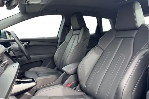 16 of 66 for Audi Q4 e-tron Q4 Sport 45 e-tron 210,00 kW