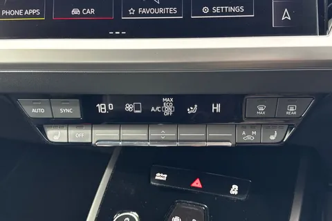 22 of 66 for Audi Q4 e-tron Q4 Sport 45 e-tron 210,00 kW