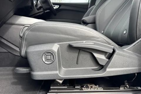 41 of 66 for Audi Q4 e-tron Q4 Sport 45 e-tron 210,00 kW