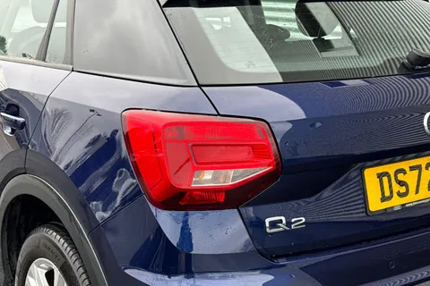 DS72EHU Audi Q2 Sport 35 TFSI 150 PS 6-speed Thumbnail #9