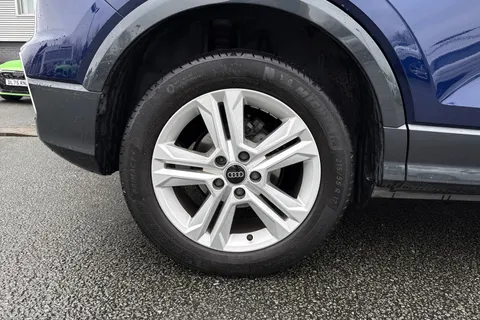 DS72EHU Audi Q2 Sport 35 TFSI 150 PS 6-speed Thumbnail #13