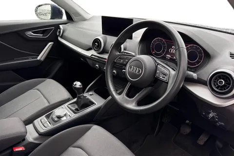 DS72EHU Audi Q2 Sport 35 TFSI 150 PS 6-speed Thumbnail #15