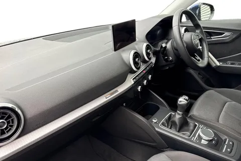 DS72EHU Audi Q2 Sport 35 TFSI 150 PS 6-speed Thumbnail #16