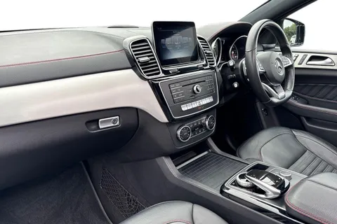 YB19WXR Mercedes-Benz Gle 3.0 GLE350d V6 AMG Night Edition (Premium Plus) Coupe G-Tronic+ 4MATIC Euro 6 (s/s) 5dr Thumbnail #15