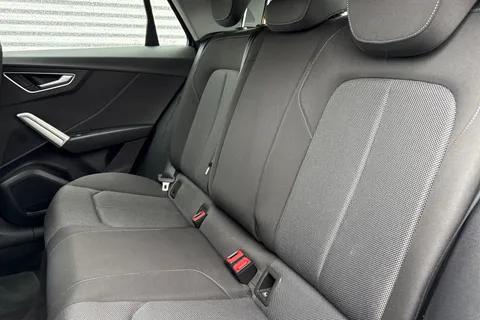 DS72EHU Audi Q2 Sport 35 TFSI 150 PS 6-speed Thumbnail #20