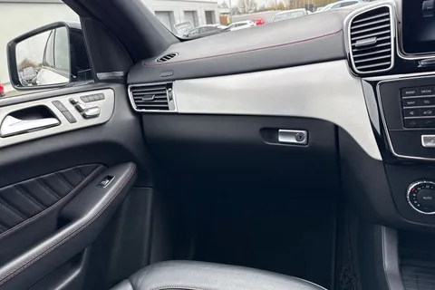 YB19WXR Mercedes-Benz Gle 3.0 GLE350d V6 AMG Night Edition (Premium Plus) Coupe G-Tronic+ 4MATIC Euro 6 (s/s) 5dr Thumbnail #20