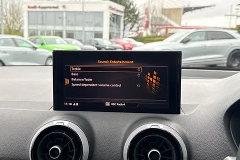 DS72EHU Audi Q2 Sport 35 TFSI 150 PS 6-speed Thumbnail #34