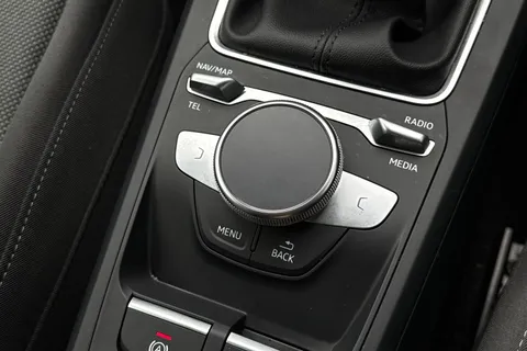 DS72EHU Audi Q2 Sport 35 TFSI 150 PS 6-speed Thumbnail #51