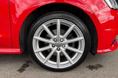 NL17WCN Audi A1 1.4 TFSI CoD S line Sportback Euro 6 (s/s) 5dr Thumbnail #12