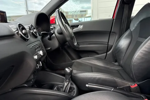 NL17WCN Audi A1 1.4 TFSI CoD S line Sportback Euro 6 (s/s) 5dr Thumbnail #33