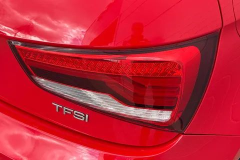 NL17WCN Audi A1 1.4 TFSI CoD S line Sportback Euro 6 (s/s) 5dr Thumbnail #38