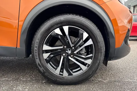 BG20KKT PEUGEOT 2008 1.2 PureTech Allure Premium Euro 6 (s/s) 5dr Thumbnail #11