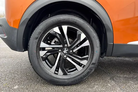 BG20KKT PEUGEOT 2008 1.2 PureTech Allure Premium Euro 6 (s/s) 5dr Thumbnail #12