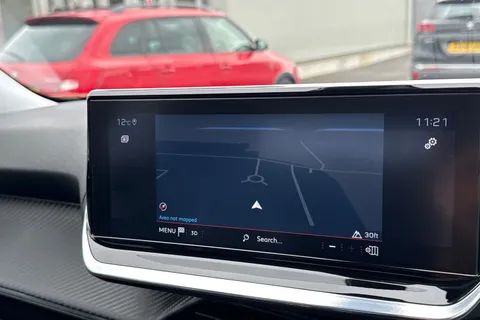 BG20KKT PEUGEOT 2008 1.2 PureTech Allure Premium Euro 6 (s/s) 5dr Thumbnail #18