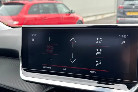 BG20KKT PEUGEOT 2008 1.2 PureTech Allure Premium Euro 6 (s/s) 5dr Thumbnail #23