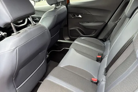 BG20KKT PEUGEOT 2008 1.2 PureTech Allure Premium Euro 6 (s/s) 5dr Thumbnail #36