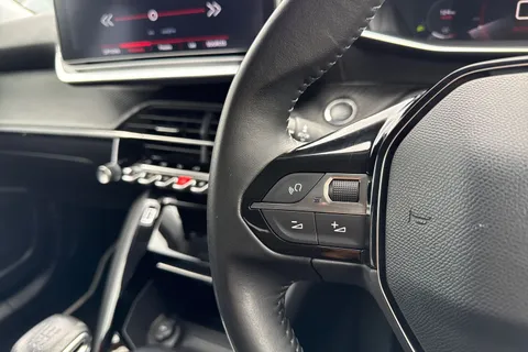 BG20KKT PEUGEOT 2008 1.2 PureTech Allure Premium Euro 6 (s/s) 5dr Thumbnail #38