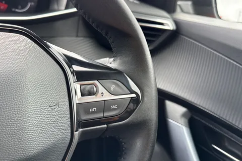 BG20KKT PEUGEOT 2008 1.2 PureTech Allure Premium Euro 6 (s/s) 5dr Thumbnail #39