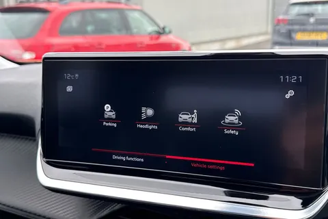 BG20KKT PEUGEOT 2008 1.2 PureTech Allure Premium Euro 6 (s/s) 5dr Thumbnail #52