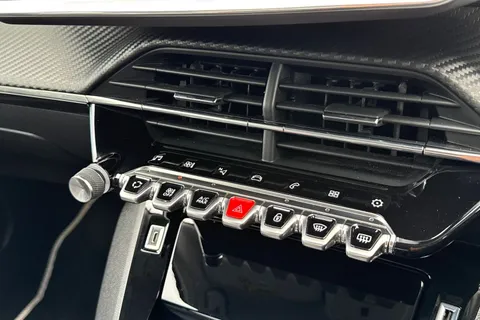 BG20KKT PEUGEOT 2008 1.2 PureTech Allure Premium Euro 6 (s/s) 5dr Thumbnail #55