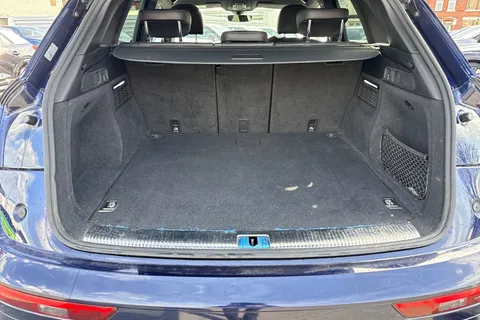 YE20YDL Audi Q5 50 TFSI e Quattro S Line 5dr S Tronic Thumbnail #10