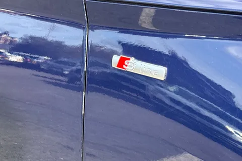 YE20YDL Audi Q5 50 TFSI e Quattro S Line 5dr S Tronic Thumbnail #28