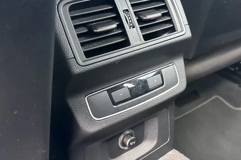 YE20YDL Audi Q5 50 TFSI e Quattro S Line 5dr S Tronic Thumbnail #36