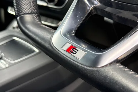 YE20YDL Audi Q5 50 TFSI e Quattro S Line 5dr S Tronic Thumbnail #40