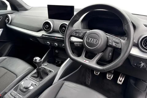 DS22UNH Audi Q2 1.0 TFSI 30 Black Edition Euro 6 (s/s) 5dr Thumbnail #14