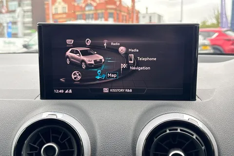 DS22UNH Audi Q2 1.0 TFSI 30 Black Edition Euro 6 (s/s) 5dr Thumbnail #17