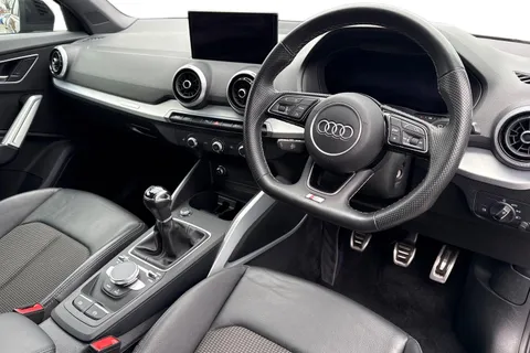 DS22UNH Audi Q2 1.0 TFSI 30 Black Edition Euro 6 (s/s) 5dr Thumbnail #18