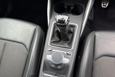 DS22UNH Audi Q2 1.0 TFSI 30 Black Edition Euro 6 (s/s) 5dr Thumbnail #23