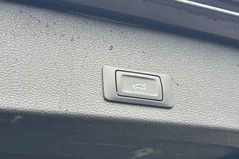 DS22UNH Audi Q2 1.0 TFSI 30 Black Edition Euro 6 (s/s) 5dr Thumbnail #33