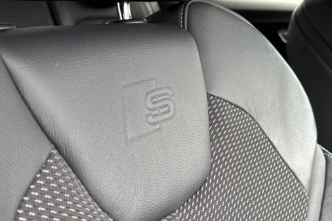 DS22UNH Audi Q2 1.0 TFSI 30 Black Edition Euro 6 (s/s) 5dr Thumbnail #35