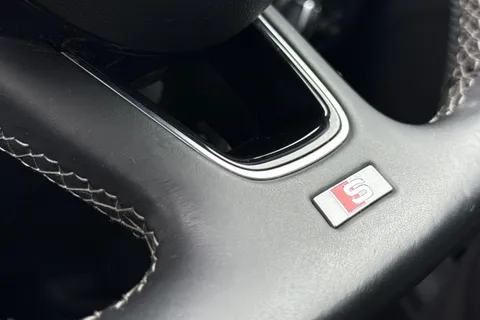 DS22UNH Audi Q2 1.0 TFSI 30 Black Edition Euro 6 (s/s) 5dr Thumbnail #37