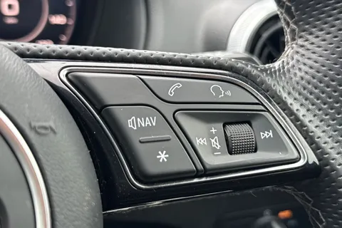 DS22UNH Audi Q2 1.0 TFSI 30 Black Edition Euro 6 (s/s) 5dr Thumbnail #40