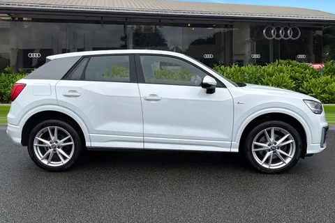 3 of 62 for Audi Q2 S line 40 TFSI quattro 190 PS S tronic