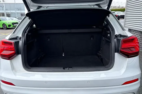 7 of 62 for Audi Q2 S line 40 TFSI quattro 190 PS S tronic