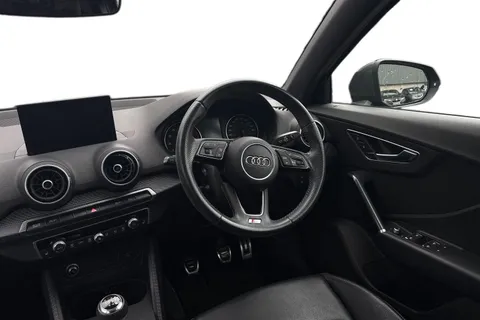 13 of 46 for Audi Q2 1.4 TFSI CoD S line Euro 6 (s/s) 5dr