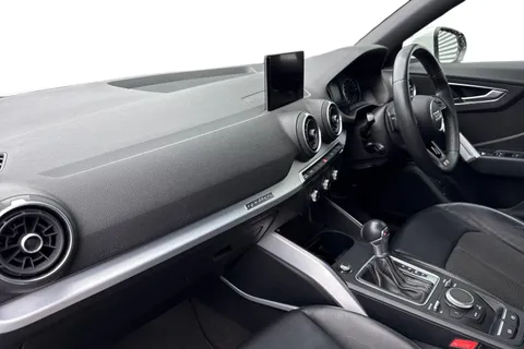 15 of 62 for Audi Q2 S line 40 TFSI quattro 190 PS S tronic