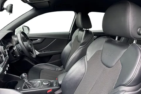 16 of 62 for Audi Q2 S line 40 TFSI quattro 190 PS S tronic