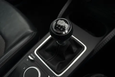 20 of 46 for Audi Q2 1.4 TFSI CoD S line Euro 6 (s/s) 5dr