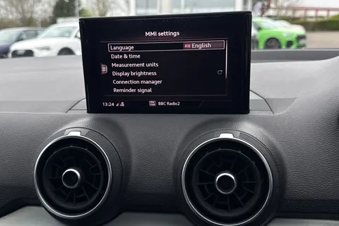 26 of 62 for Audi Q2 S line 40 TFSI quattro 190 PS S tronic