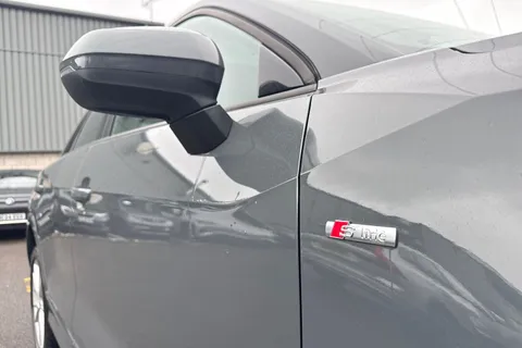 29 of 46 for Audi Q2 1.4 TFSI CoD S line Euro 6 (s/s) 5dr