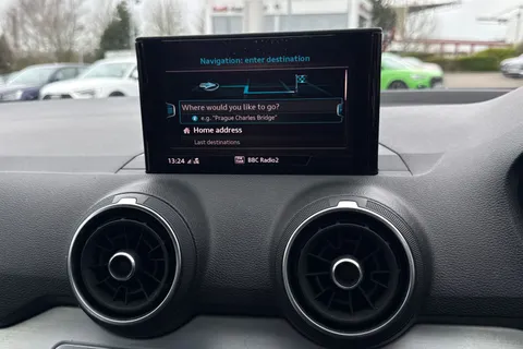 29 of 62 for Audi Q2 S line 40 TFSI quattro 190 PS S tronic