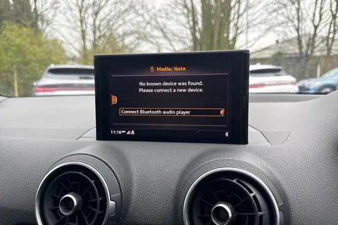 33 of 46 for Audi Q2 1.4 TFSI CoD S line Euro 6 (s/s) 5dr