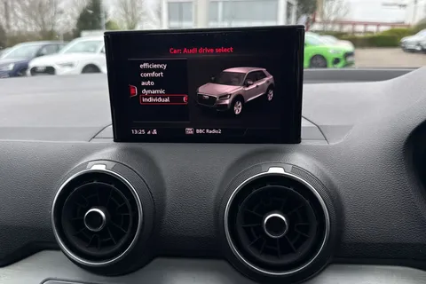 36 of 62 for Audi Q2 S line 40 TFSI quattro 190 PS S tronic