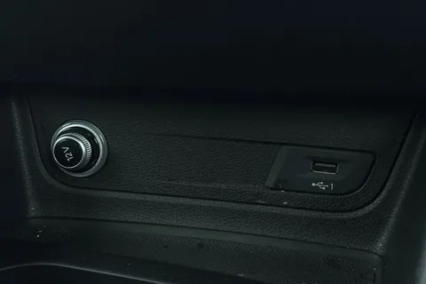 40 of 46 for Audi Q2 1.4 TFSI CoD S line Euro 6 (s/s) 5dr