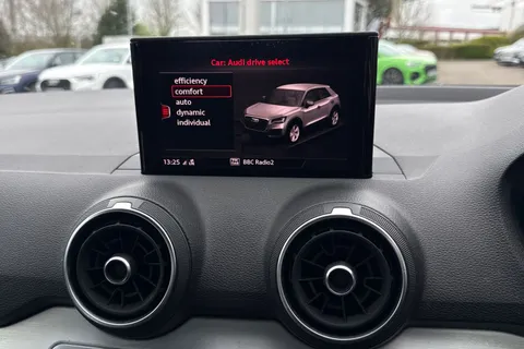 37 of 62 for Audi Q2 S line 40 TFSI quattro 190 PS S tronic