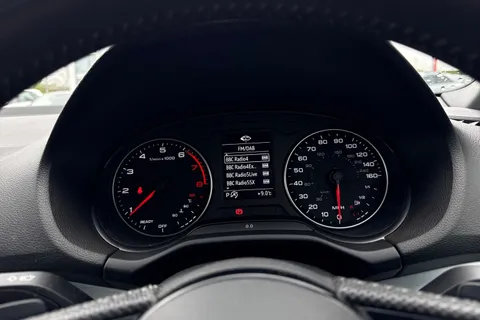 40 of 62 for Audi Q2 S line 40 TFSI quattro 190 PS S tronic